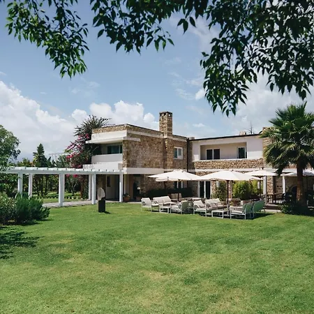 ランツィア ホテル サンタ・マリア・ナヴァーリス