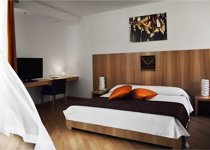 Lanthia Santa Maria Navarrese